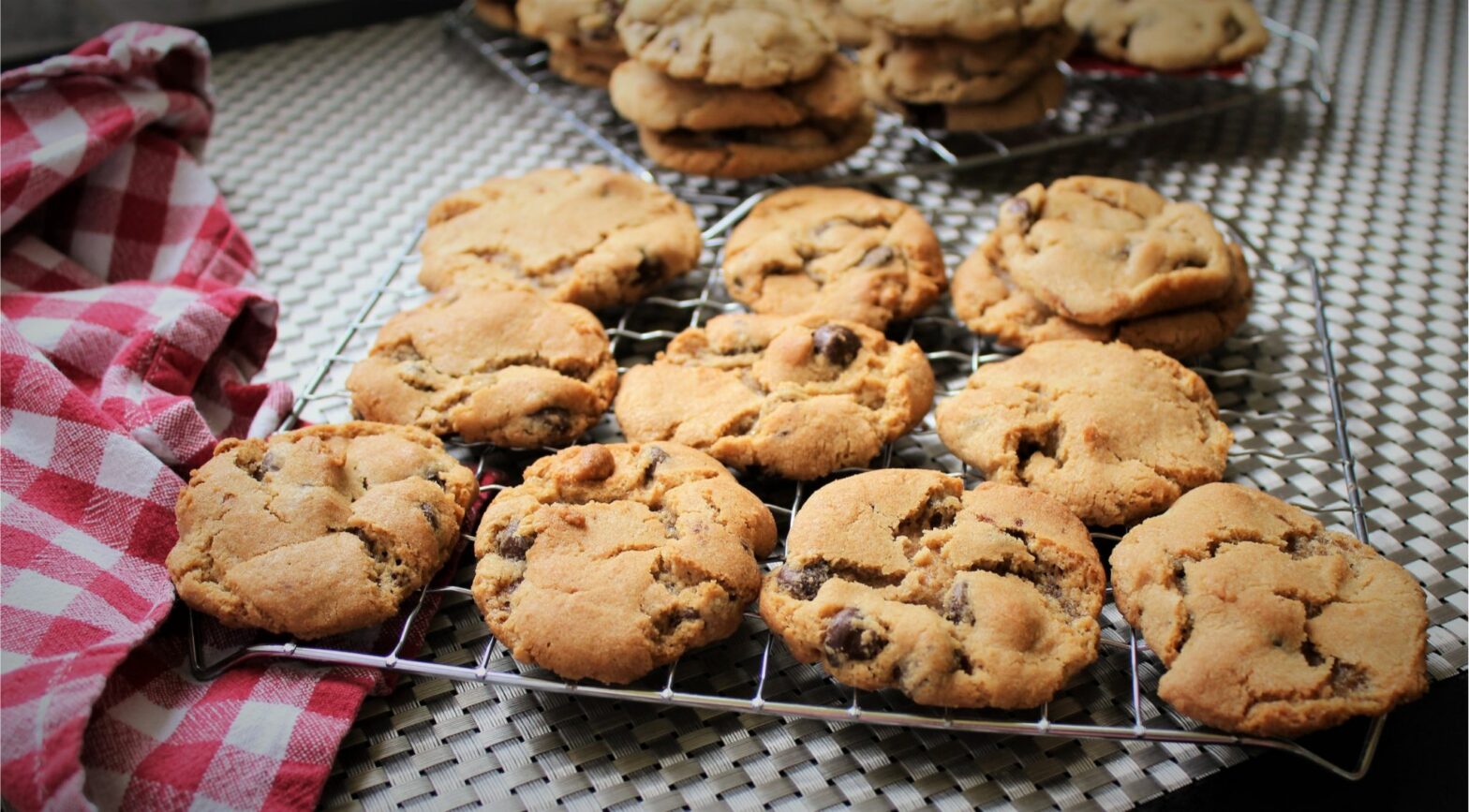 3 Simple Ideas to Bake Cookies on Christmas Eve